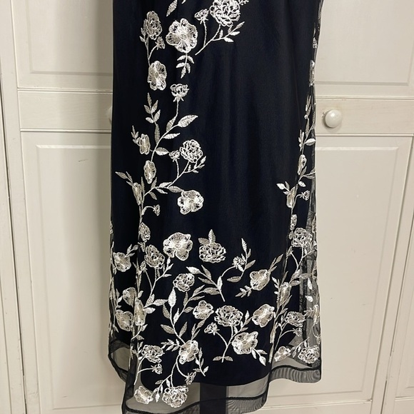 Roz & Ali Womens Black Floral Embroidered Stitched Sheath Dress Size 14 - Picture 3 of 12